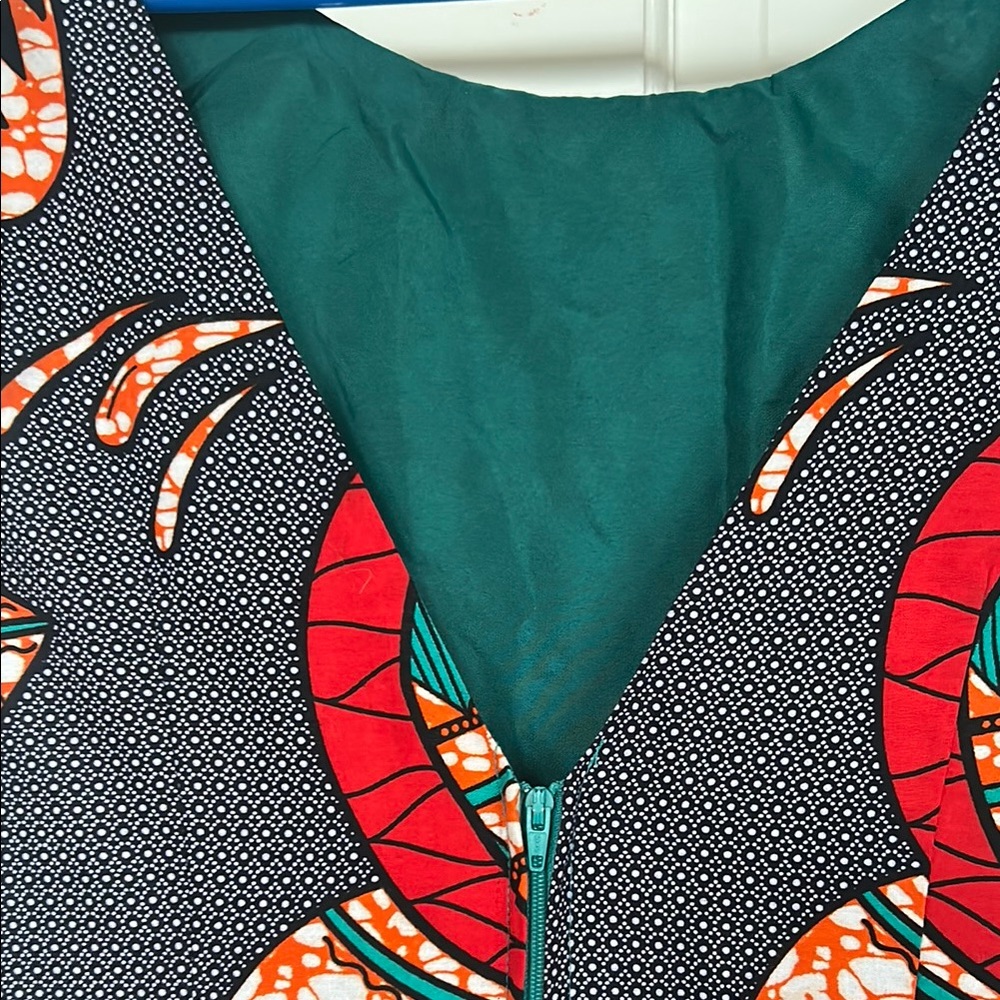 Stunning African Patterned Dress With Pockets - image 4